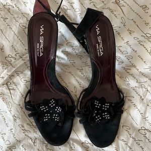 Via Spiga Italian suede peep toe ankle strap heels size 8 1/2